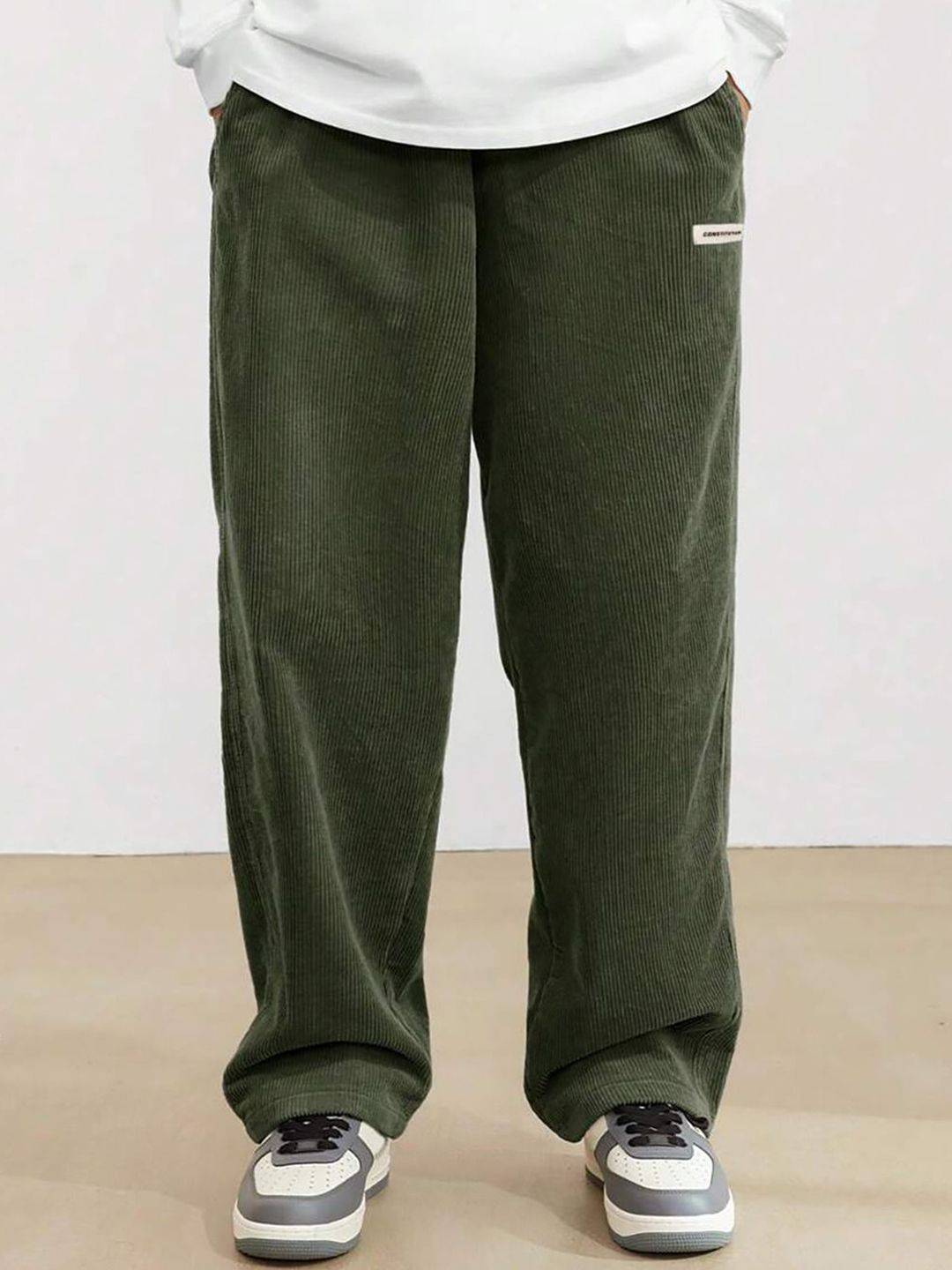 Kotty Men Loose Fit High-Rise Regular Trousers