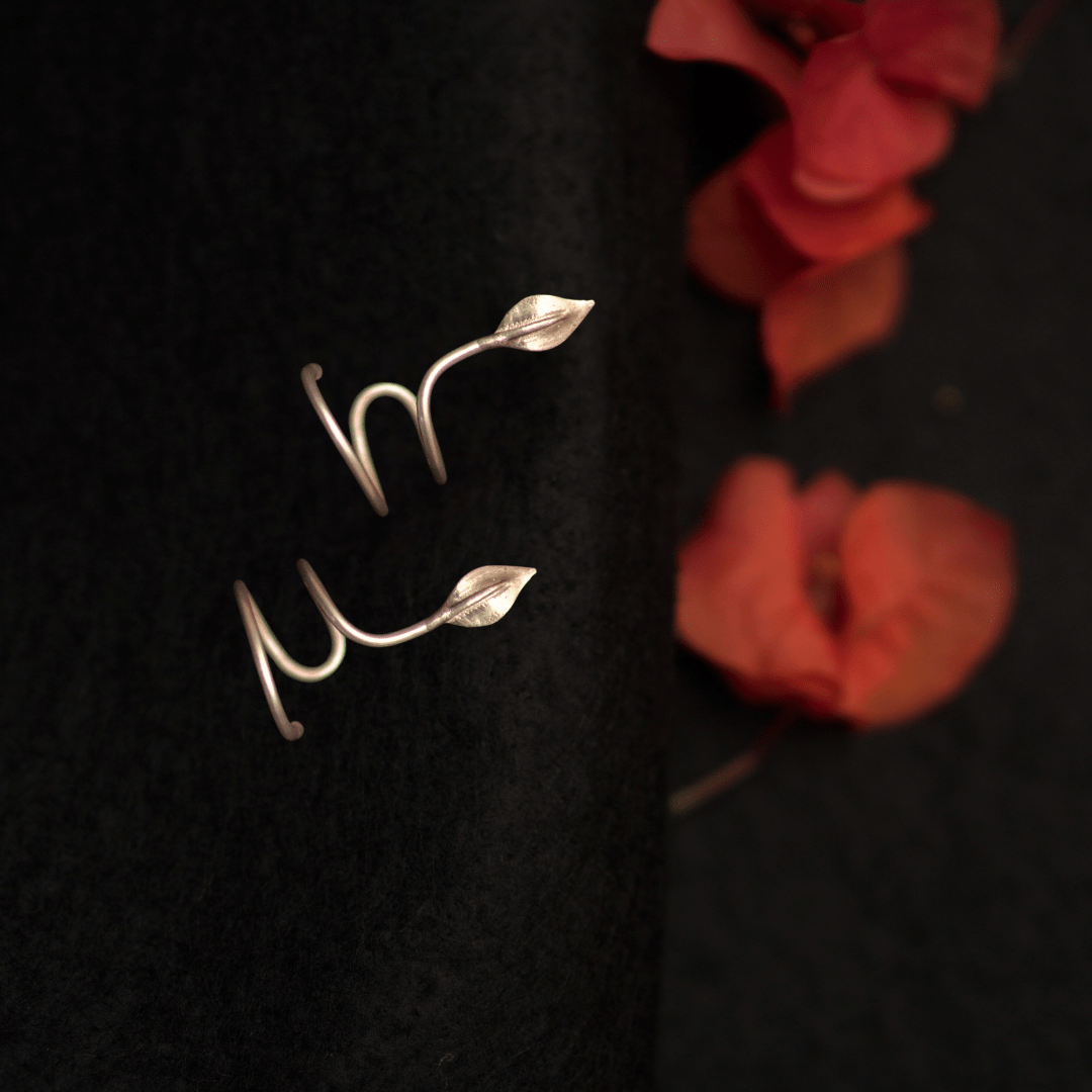Petals Earclip Stud