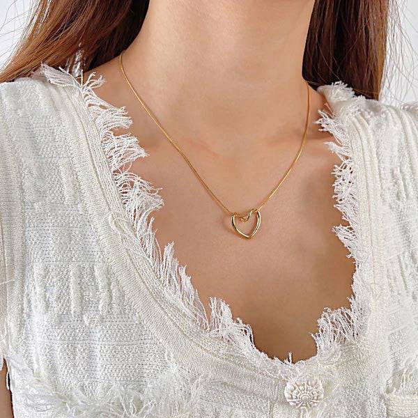 Gold Heart Pendant Necklace buy only at ₹99