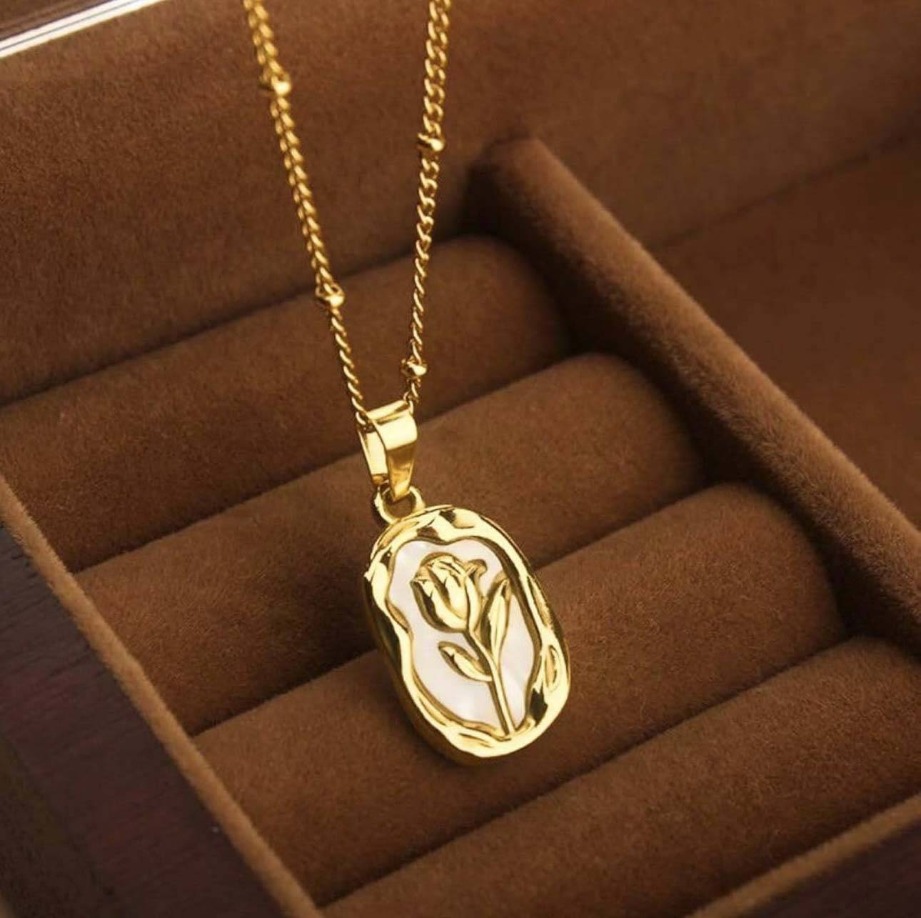 Rose Pendant Necklace buy only at ₹99