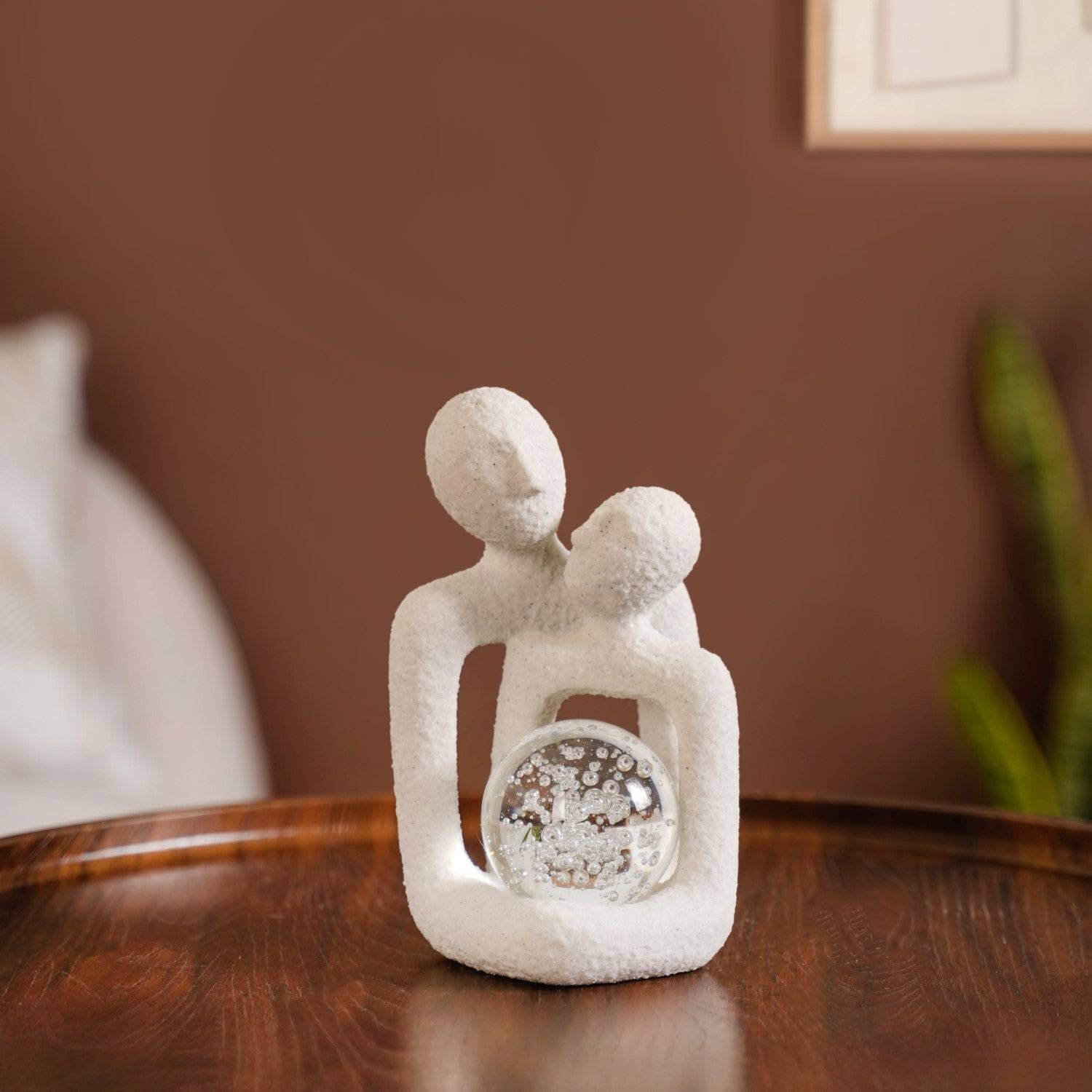 Romantic Embrace Home Decor