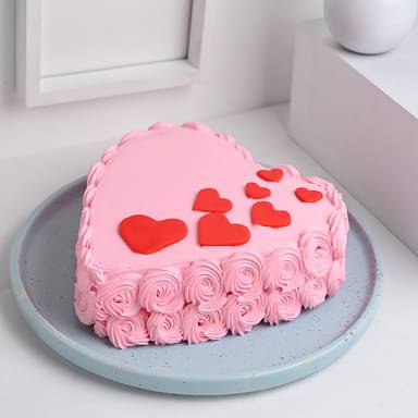 Roses Heart Strawberry Cake