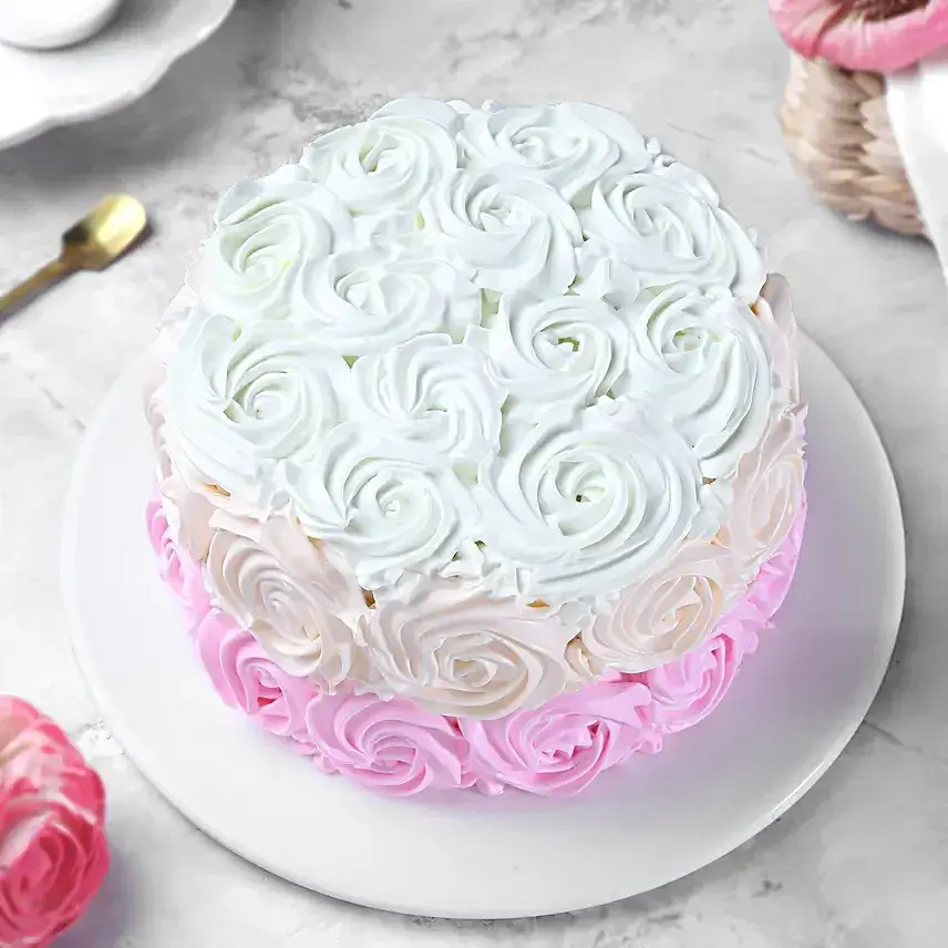 Rosy Hues Pineapple Cream Cake Half Kg- Eggless