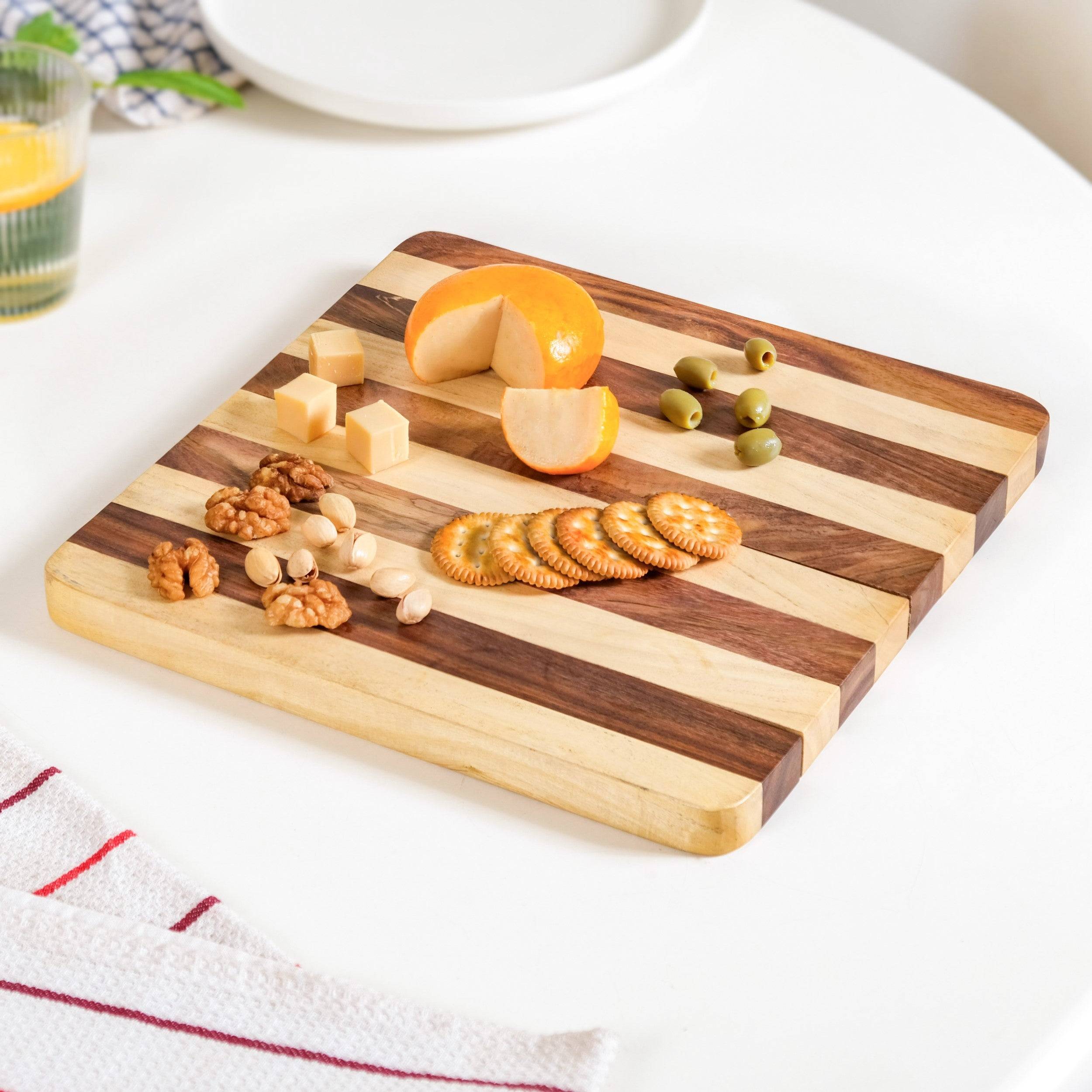 Atelier Square Serve And Slice Board 30x30cm