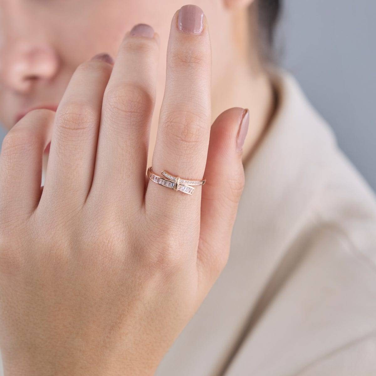 92.5 Silver Finger Ring 182929