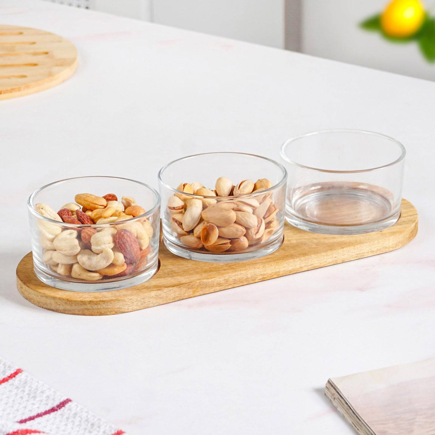 Snack Bowls Set Of 3 With Acacia Wood Tray buy only at ₹1150