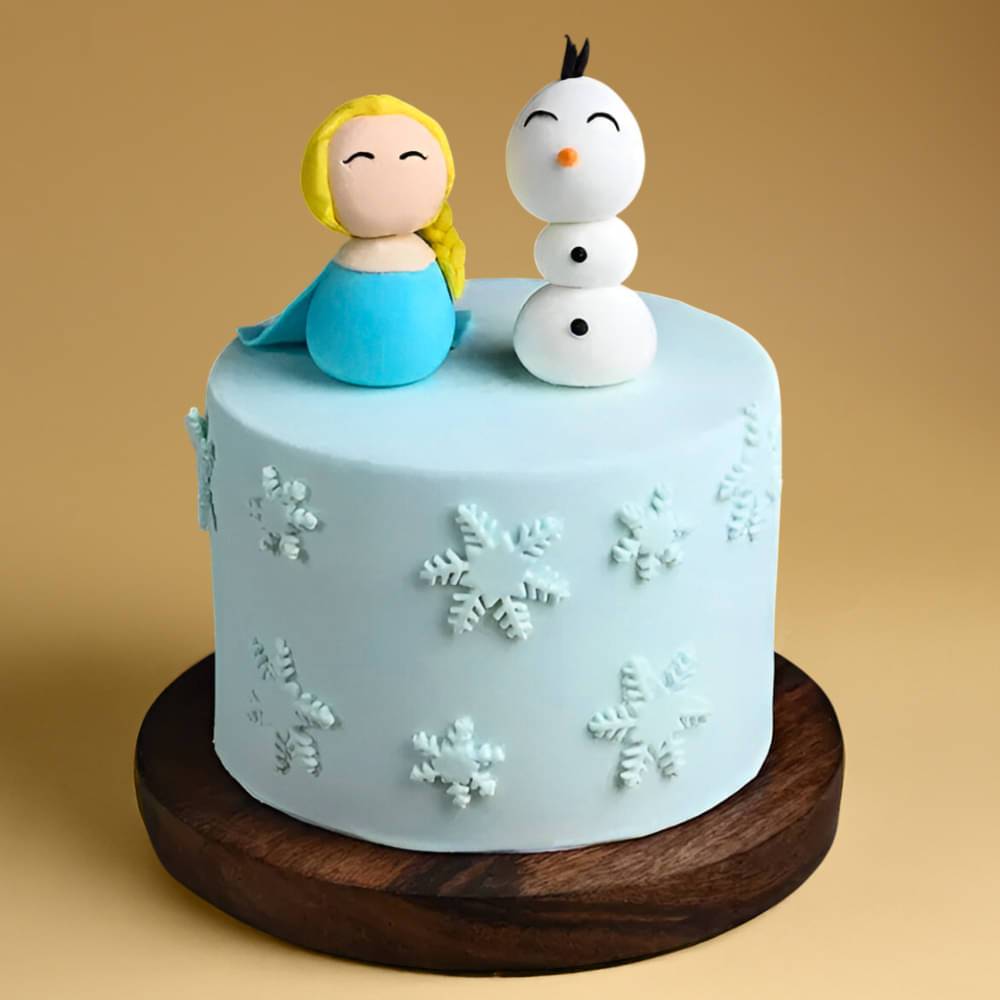 Snowy Wonder Frozen Cake