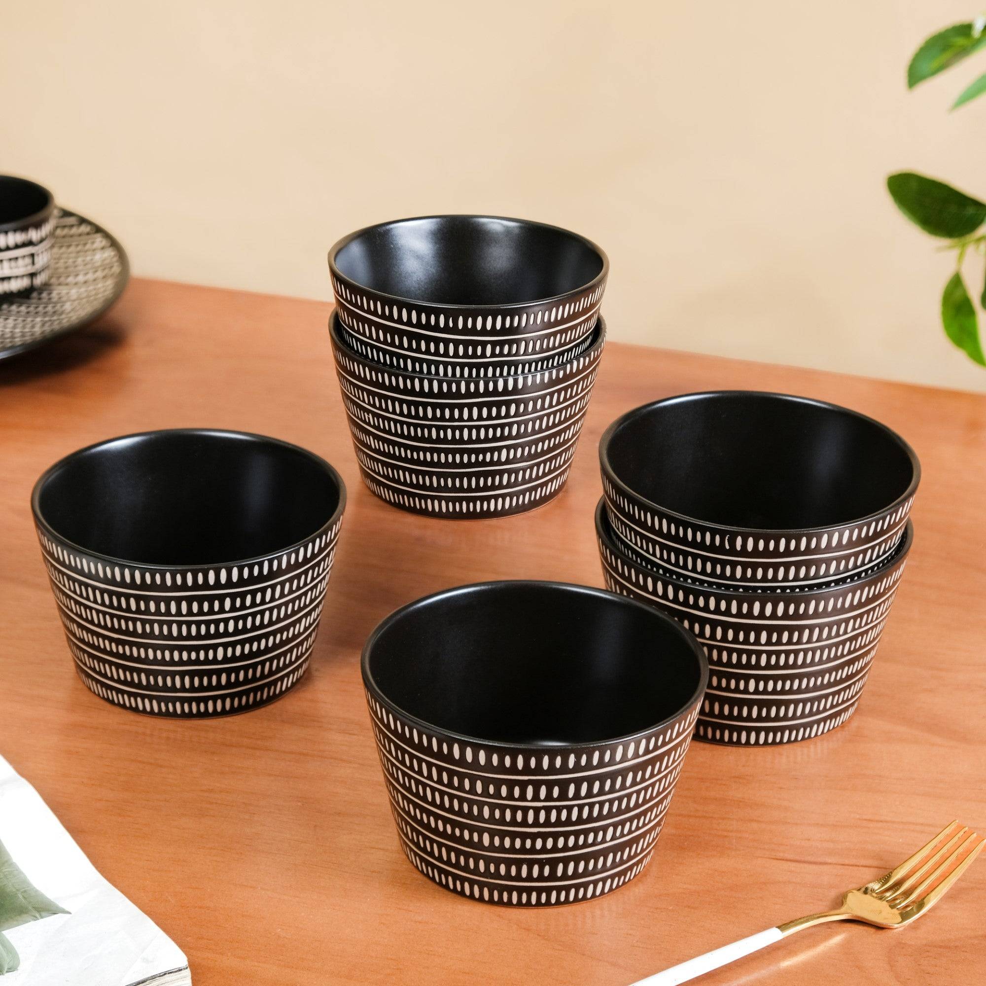 Kuro Ceramic Serving Bowl Set Of 6 600ml buy only at ₹1590