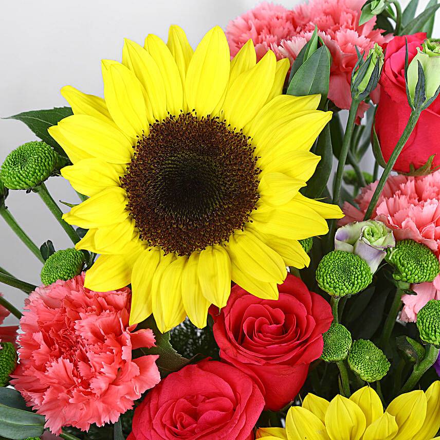 Sunflower & Rose Harmony