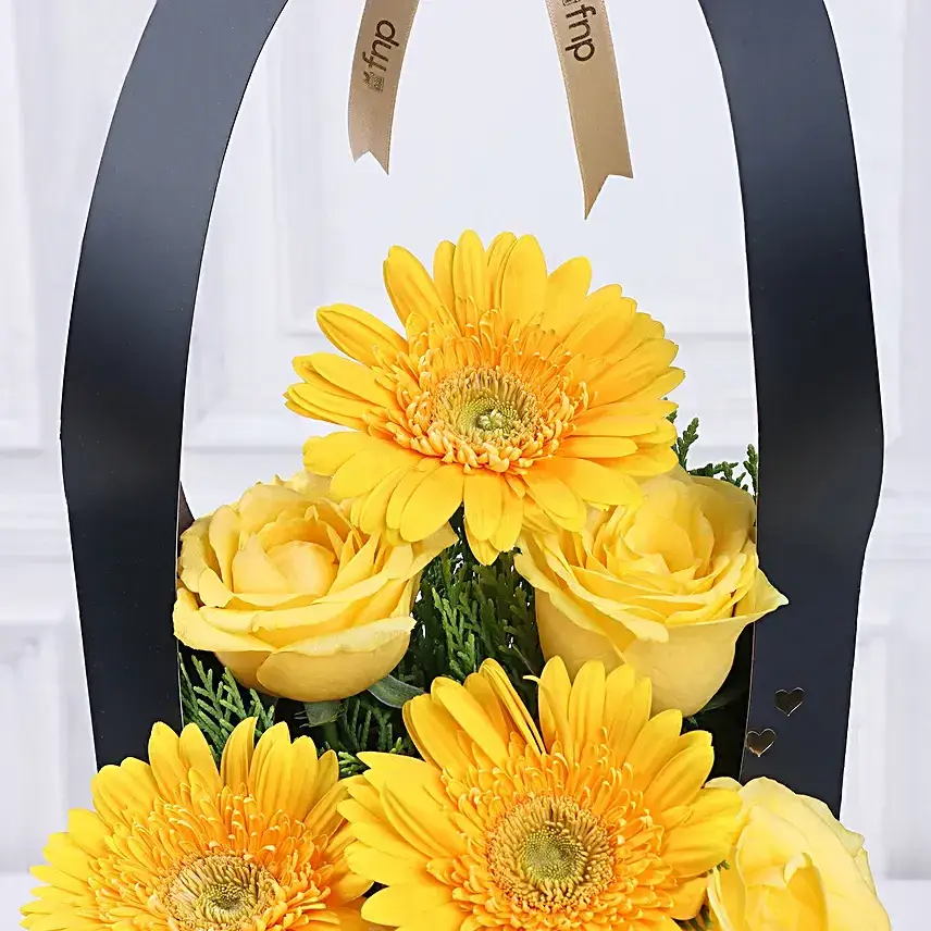 Sunny Gerberas & Roses Sleeve