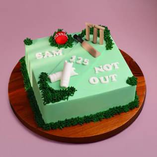Innings Cricket Cake