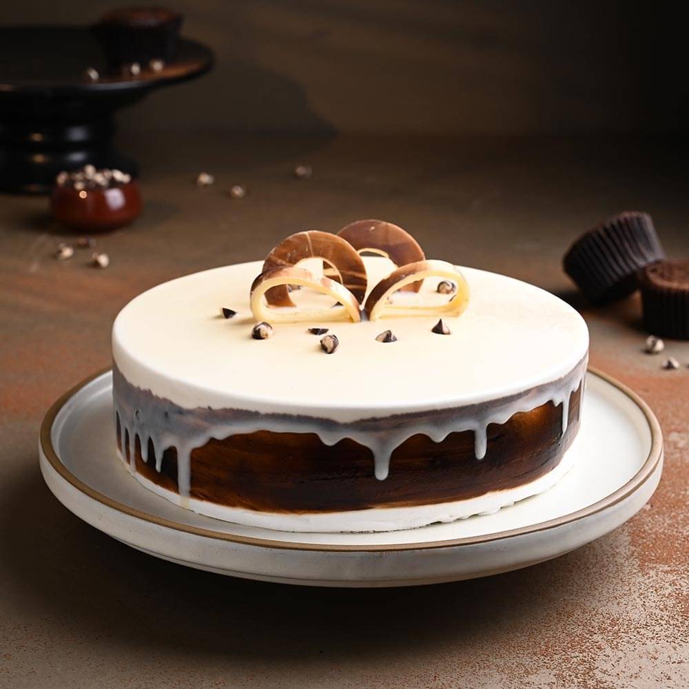 Choco Vanilla Delight Cake