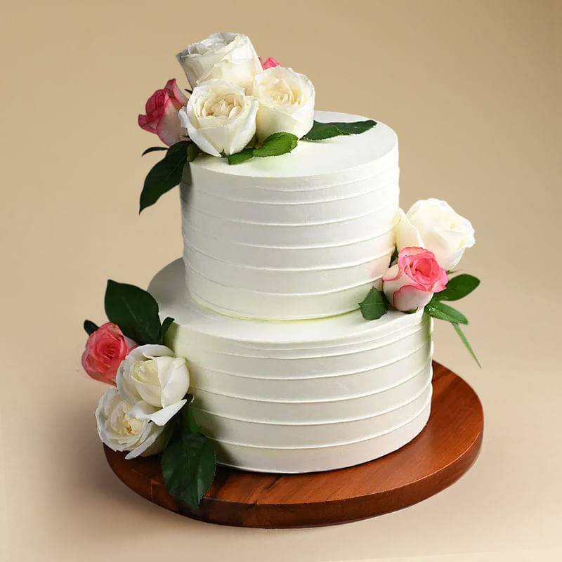 Graceful White and Pink Floral Cake