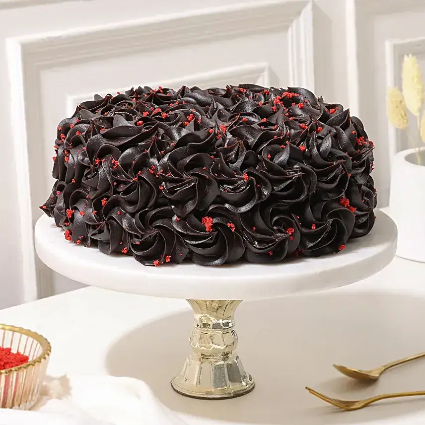 Truffle Coated Red Velvet Cake