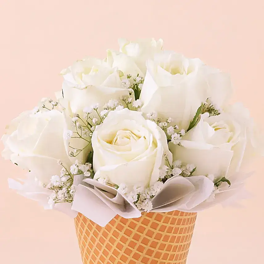 Vanilla Ice Cream Bouquet with Roses