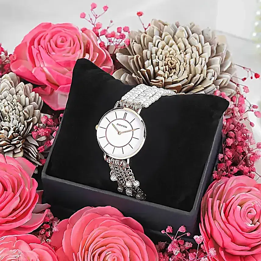 Watch N Blooms Gift Tray
