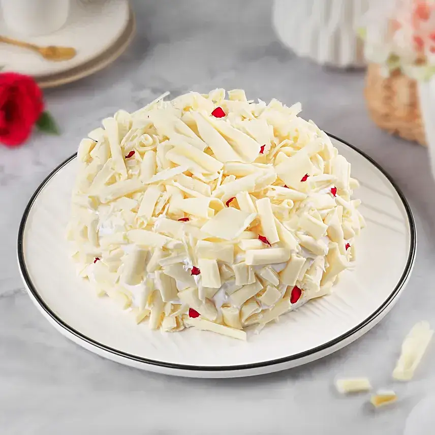 White Chocolate Strawberry Delight Eggless Cake