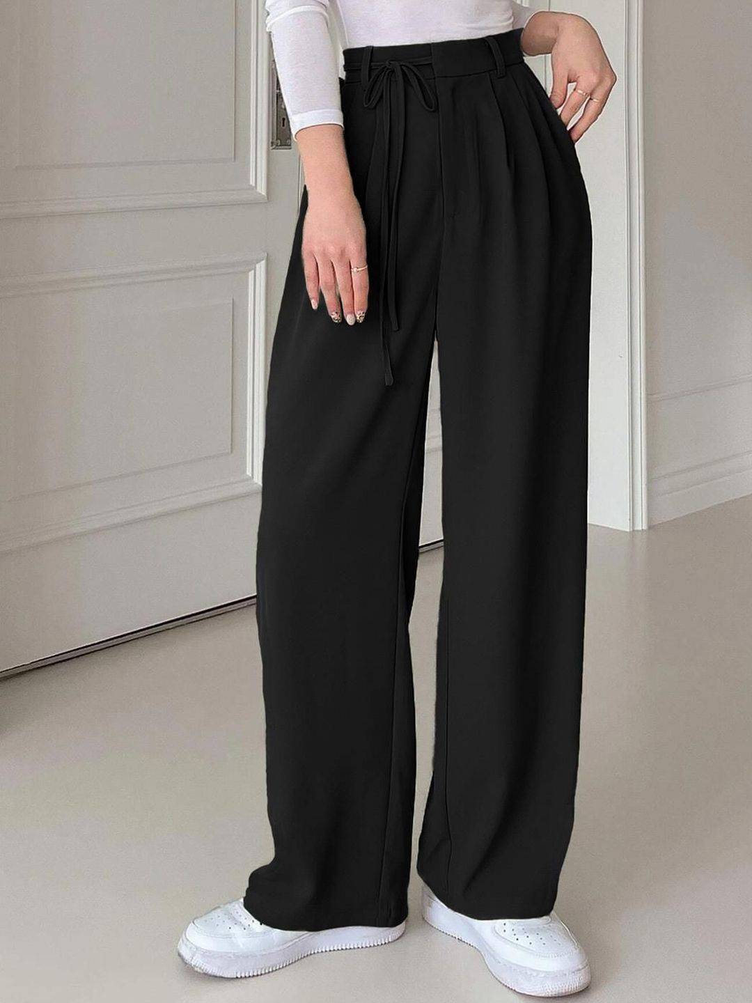 Kotty Women Cotton Relaxed Straight Leg Straight Fit High-Rise Easy Wash Pleated Trousers