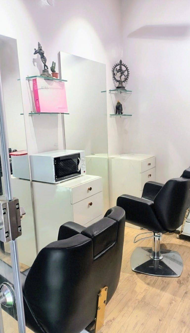 Mas Beauty and Spa - Unisex