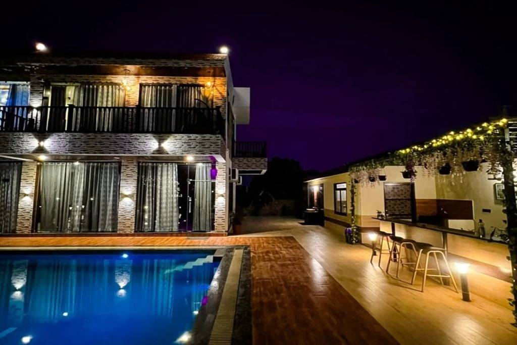 Ibiza farmhouse- best farmhouse in jaipur