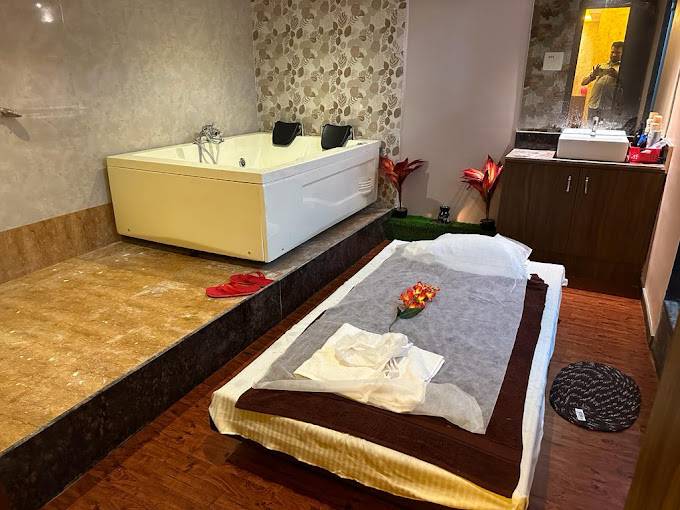 Sarojini Full Body Massage Spa Centre 