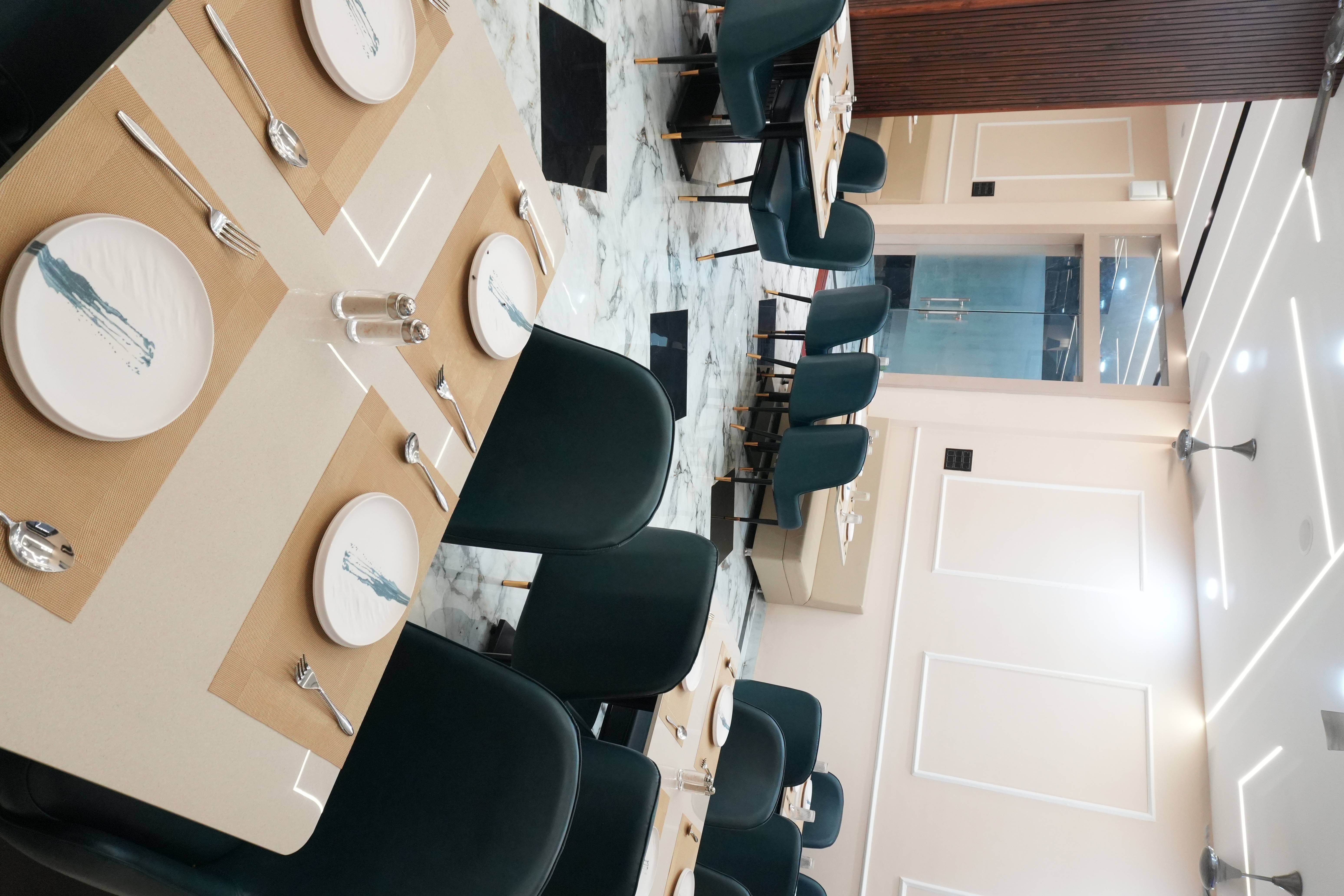 Viraj Hotel & Restaurant