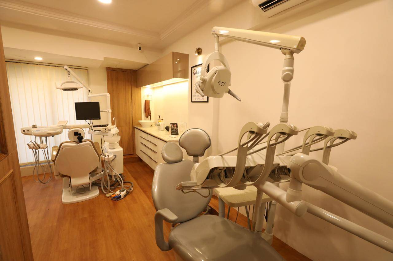 Dr Krishna Shetty - Dentist at ROOT-INE DENTAL CARE Clinic