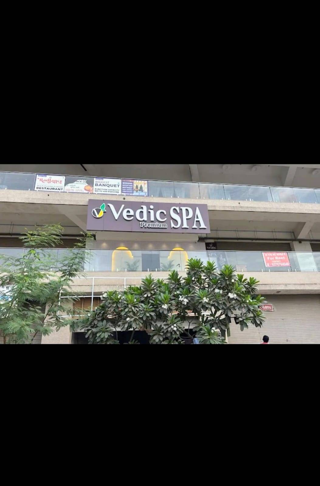 Vedic Premium Spa - Chandkheda