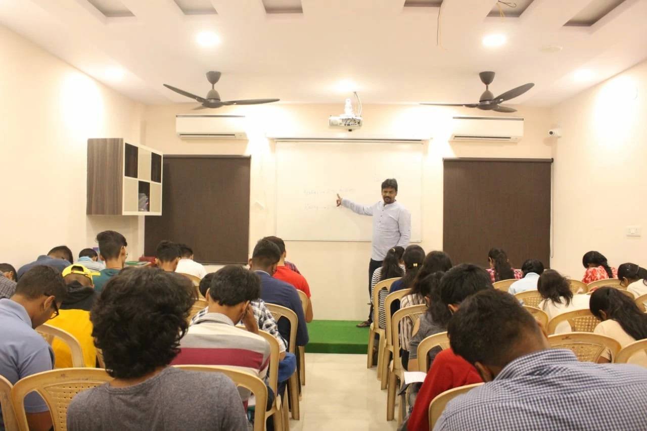 A1 Academy Jabalpur – Coaching Classes for Class 9–12 & The Best Career Coaching Institute.