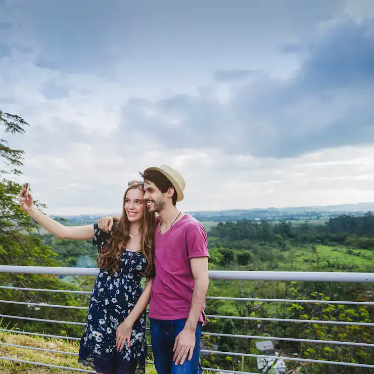 Best Places for Couples in Lucknow with Friends – Hidden Spots & Group-Friendly Destinations